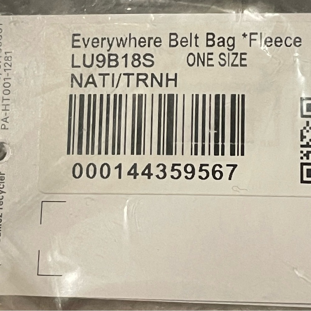 LULULEMON Everywhere Belt Bag Natural Ivory Fleece NWT - Picture 6 of 9